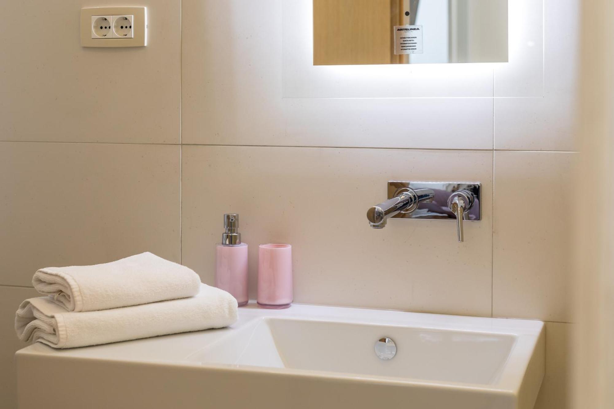 Luxury Rooms In The Center Of Split - Maniva Bagian luar foto