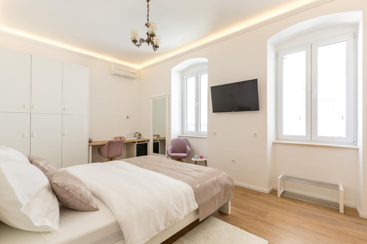Luxury Rooms In The Center Of Split - Maniva Bagian luar foto