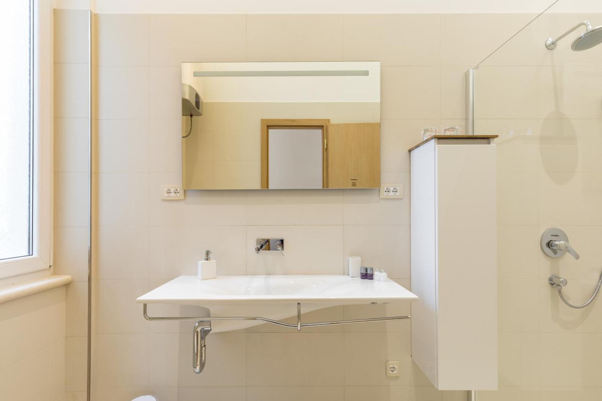Luxury Rooms In The Center Of Split - Maniva Bagian luar foto